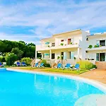 Bella Vista - Moradia Elegante Com Piscina Aquecivel E Jacuzzi Na Gale, Tatil Evi Albufeira
