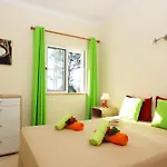 Bella Vista - Moradia Elegante Com Piscina Aquecivel E Jacuzzi Na Gale, * Albufeira