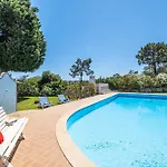 Bella Vista - Moradia Elegante Com Piscina Aquecivel E Jacuzzi Na Gale,