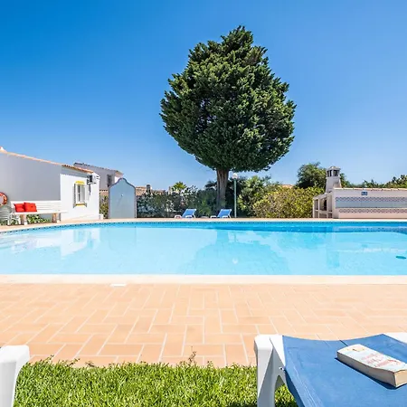 Bella Vista - Moradia Elegante Com Piscina Aquecivel E Jacuzzi Na Gale, * Albufeira