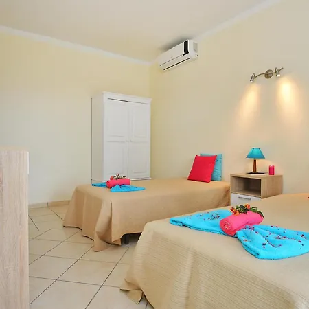 度假居 Bella Vista - Moradia Elegante Com Piscina Aquecivel E Jacuzzi Na Gale,