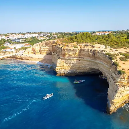 Bella Vista - Moradia Elegante Com Piscina Aquecivel E Jacuzzi Na Gale, Dom wakacyjny Albufeira
